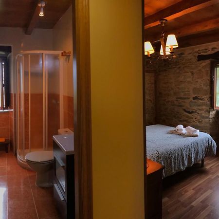 Apartamentos Rurales Tia Vicenta ซานตาเอวลาเลีย เด โอสโกส ภายนอก รูปภาพ