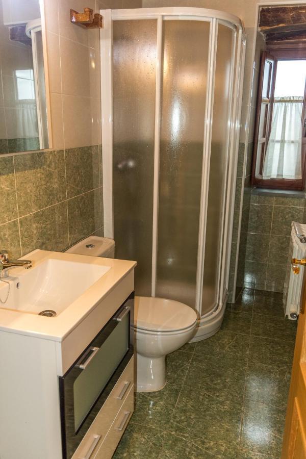 Apartamentos Rurales Tia Vicenta ซานตาเอวลาเลีย เด โอสโกส ภายนอก รูปภาพ